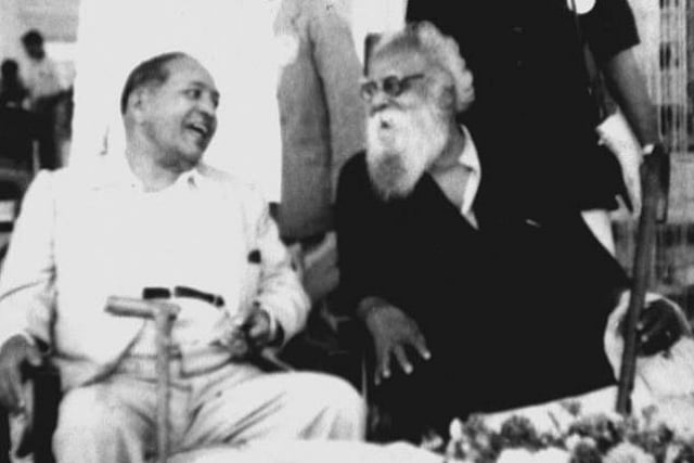 ``சீமான் ப்யூர் வலதுசாரி... NTK முன்வைப்பது பாசிசம்!” - VCK ஆளூர் ஷாநவாஸ் பேட்டி