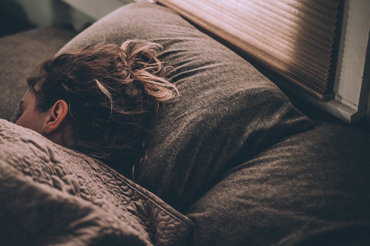 Sleep: ஆழ்ந்து தூங்க என்ன செய்ய வேண்டும்? - தூக்கம் தொடர்பான A to Z தகவல்கள்! | In-Depth