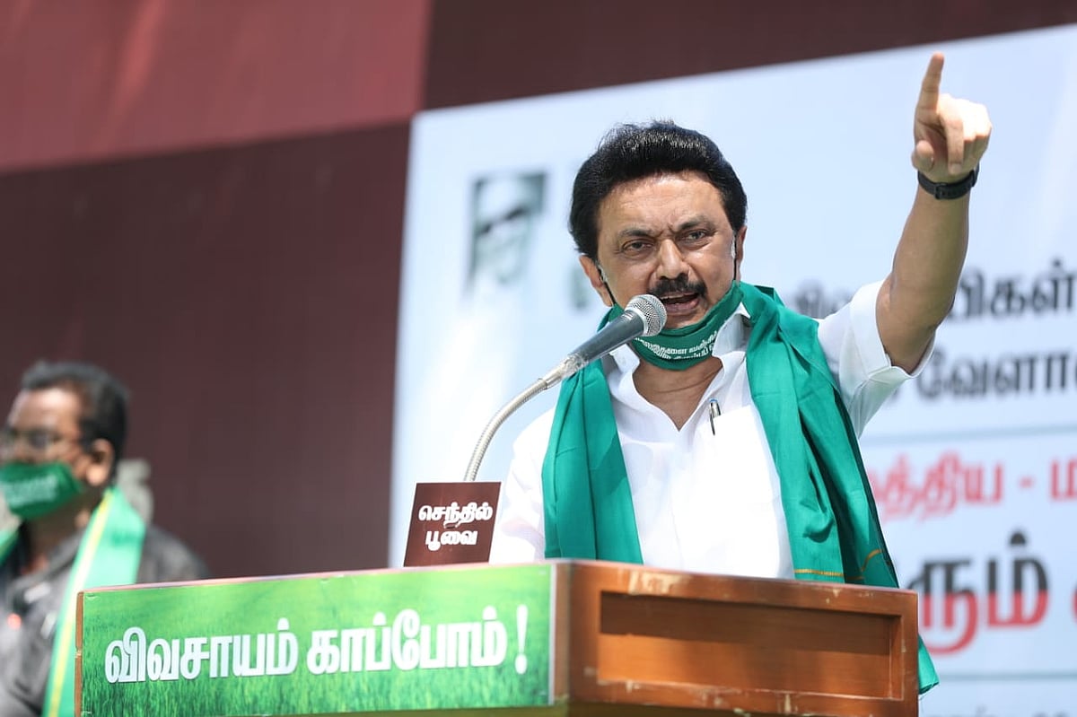 ``வயசாகிடுச்சுனு நானேதான் சீட் வேண்டாம்னேன்; வேறெந்த பிரச்னையும் இல்லை - திமுக எம்.பி.சண்முகம்