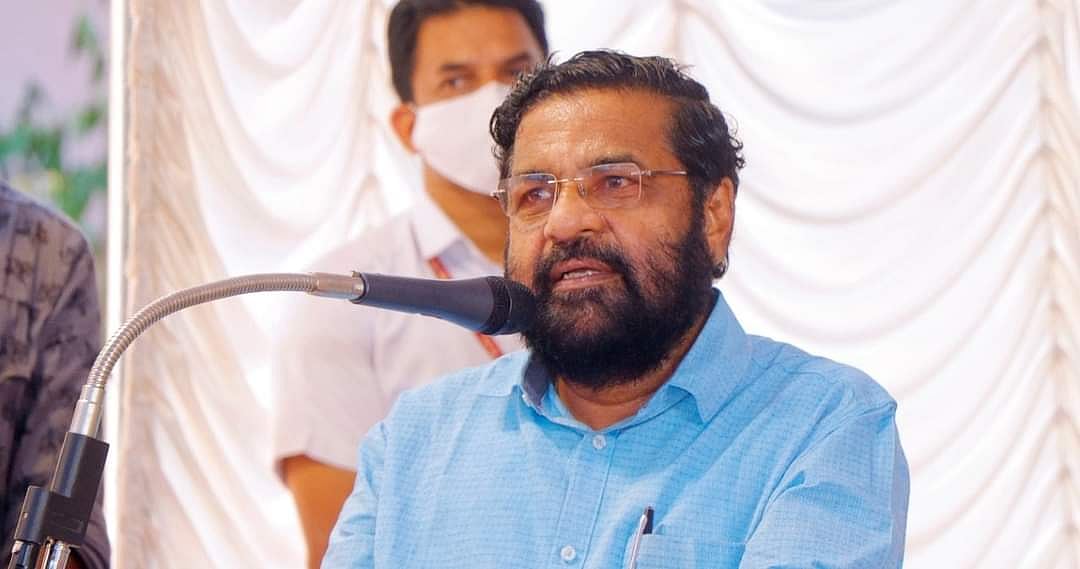 தேவசம்போர்டு முன்னாள் அமைச்சர் கடகம்பள்ளி சுரேந்திரன்