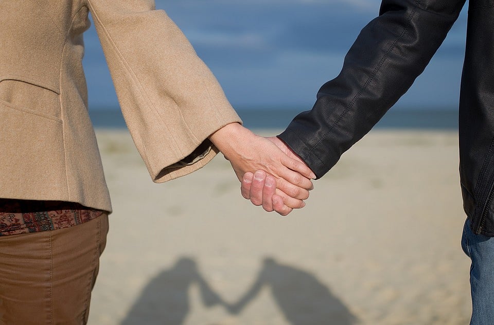 Relationship: நீங்கள் Toxic நபருடன் உறவில் இருக்கிறீர்கள் என்பதை எப்படிக் கண்டுபிடிப்பது?