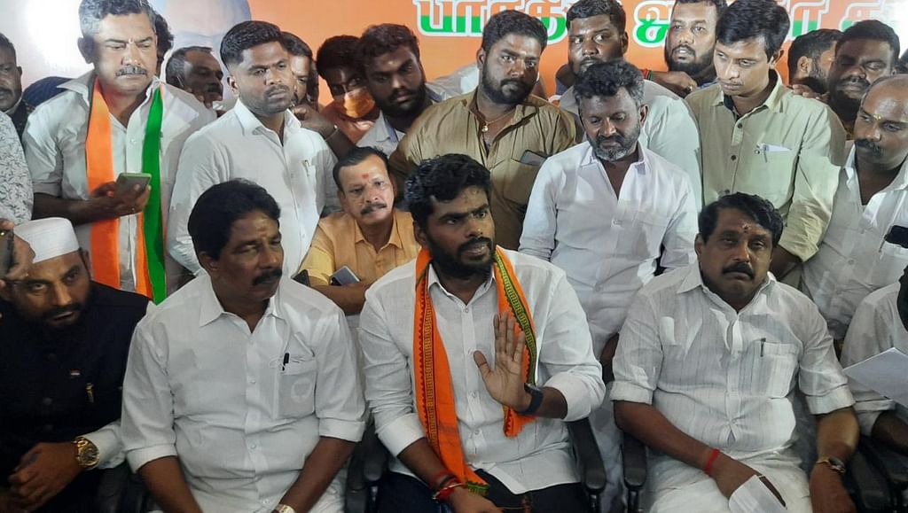 அண்ணாமலை, நயினார் நாகேந்திரன்