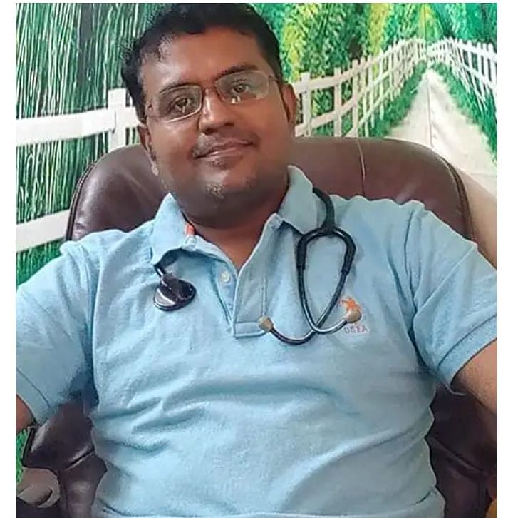 Doctor-Vikatan:-பிறந்த-குழந்தையின்-தொப்புள்கொடியை--கத்தரிக்கோலால்-வெட்டியது-சரியா..-பாதிப்பு-வருமா?