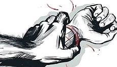 அண்ணா பல்கலைகழகம்: கூட்டு பாலியல் வன்கொடுமைக்கு உள்ளான மாணவி - 
கட்சித் தலைவர்கள் கண்டனம்