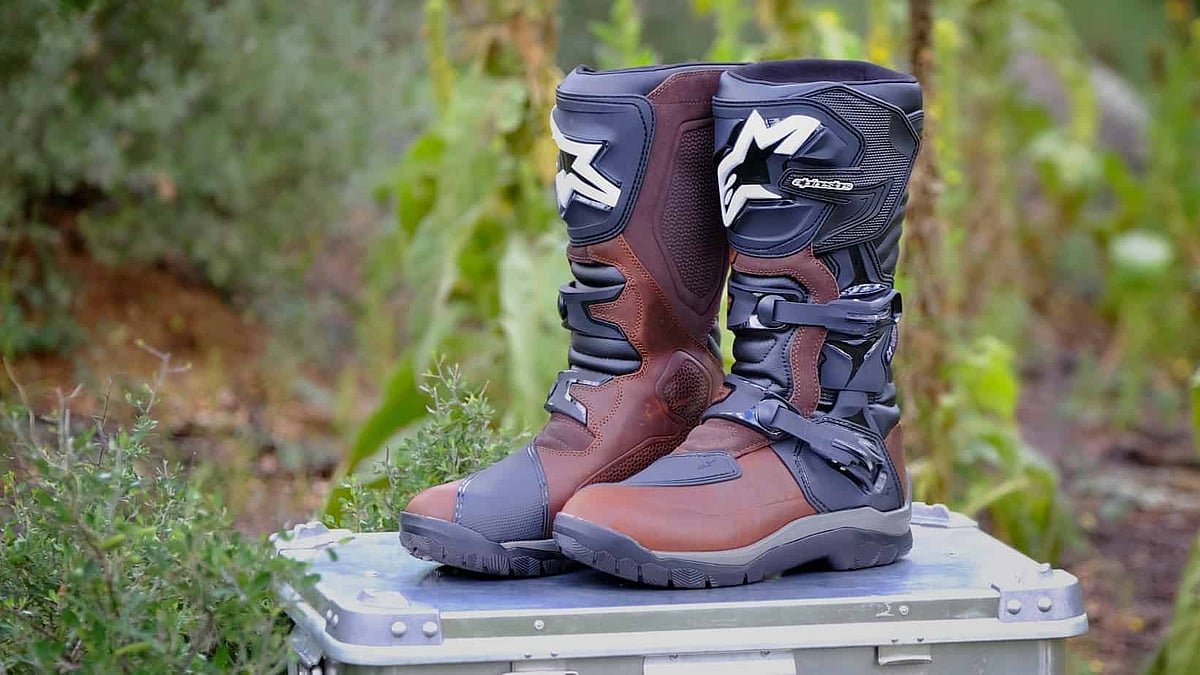 correct Motorcycle Boots 