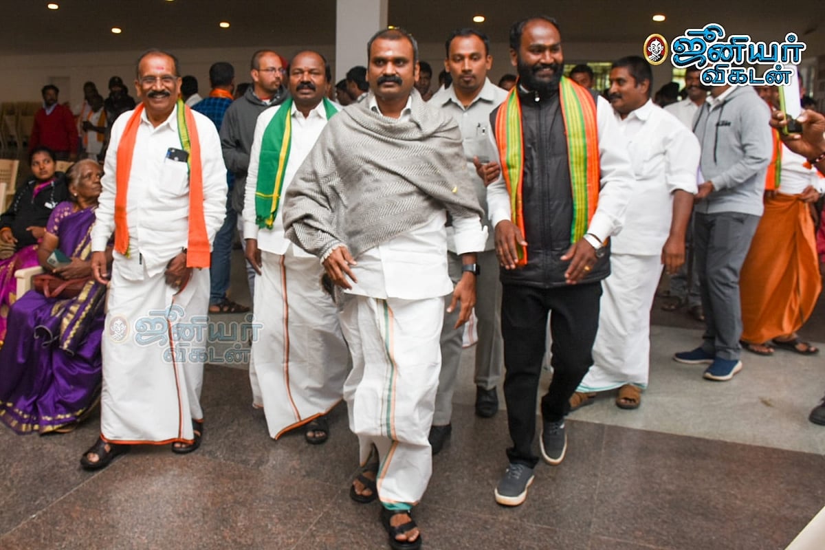 அவிநாசி: எல்.முருகனைக் களமிறக்கி 
துணை முதல்வருக்கு காய் நகர்த்தும் பா‌ஜக? பின்னணி என்ன?