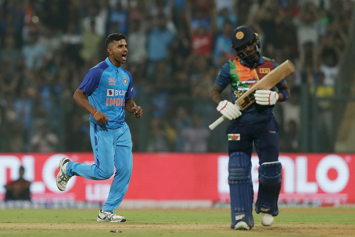 INDvSL: Introductory Shivam Mavi; Aksar increased the pace in the last over; India started with a win! 3 20230104 090334