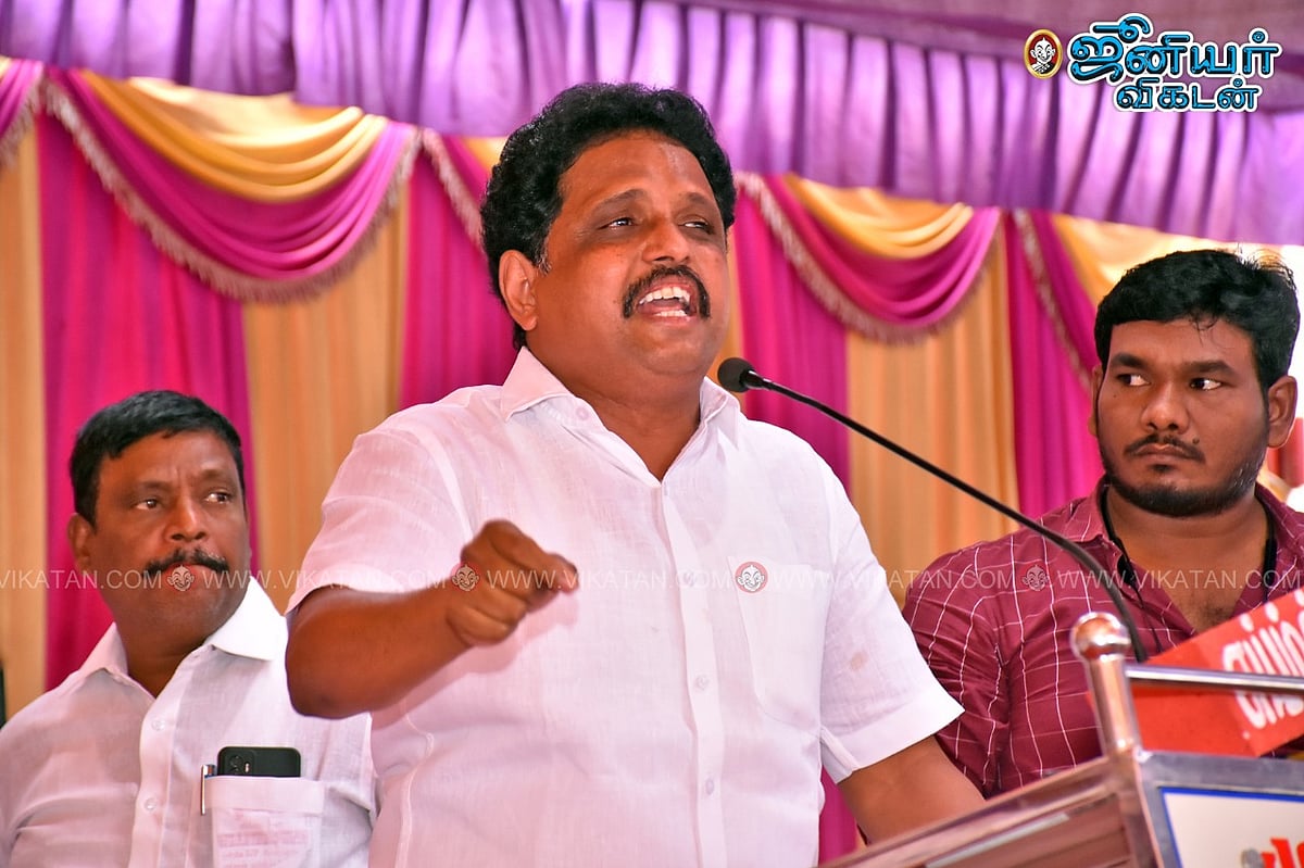 `அரசு ஊழியர்கள் ஆர்.எஸ்.எஸ்-ஸில் இணையலாம்’ - தடையை நீக்கிய மத்திய அரசு; எதிர்க்கும் எதிர்க்கட்சிகள்