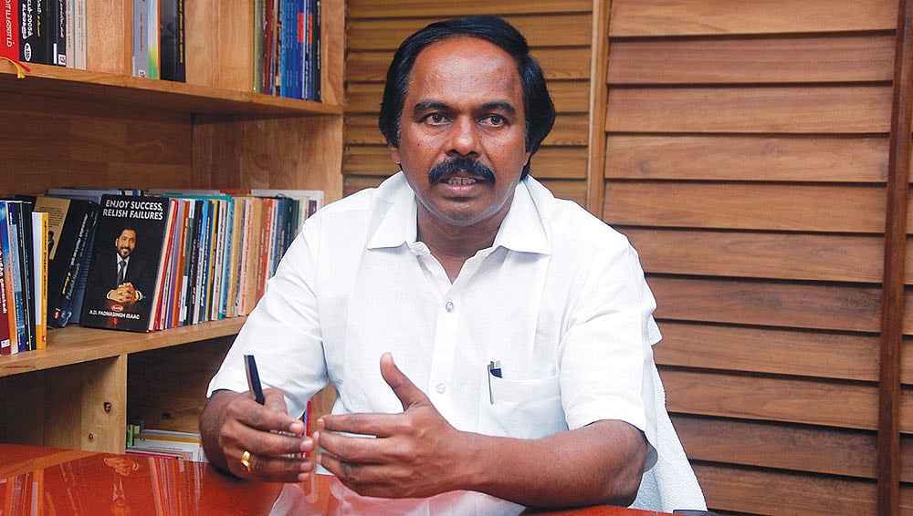 அமைச்சரவை மாற்றம்:  மீண்டும் அமைச்சராக பதவியேற்கும் மனோ தங்கராஜ்..