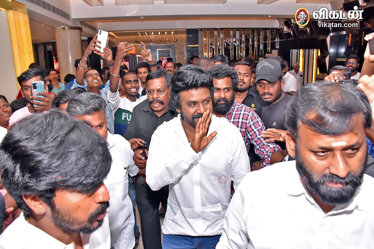 மதுரை: `ருத்ரன்' படத்துக்காக திரையரங்கம் வந்த நடிகர் ராகவா லாரன்ஸ் ...