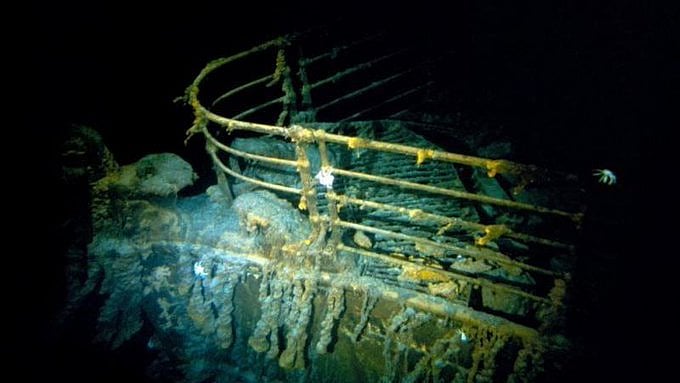 Titanic: மூழ்கும் முன் டைட்டானிக் குறித்து எழுதப்பட்ட கடிதம் ரூ.3 கோடிக்கு ஏலம்; எப்படி கிடைத்தது?
