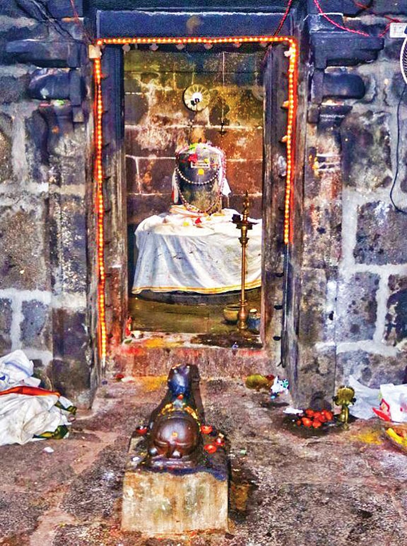 விழுப்புரம், தாதாபுரம் ரவிகுல மாணிக்க ஈஸ்வரர் : நிலம் சார்ந்த பிரச்னைகள் தீர்க்கும் தலம்!