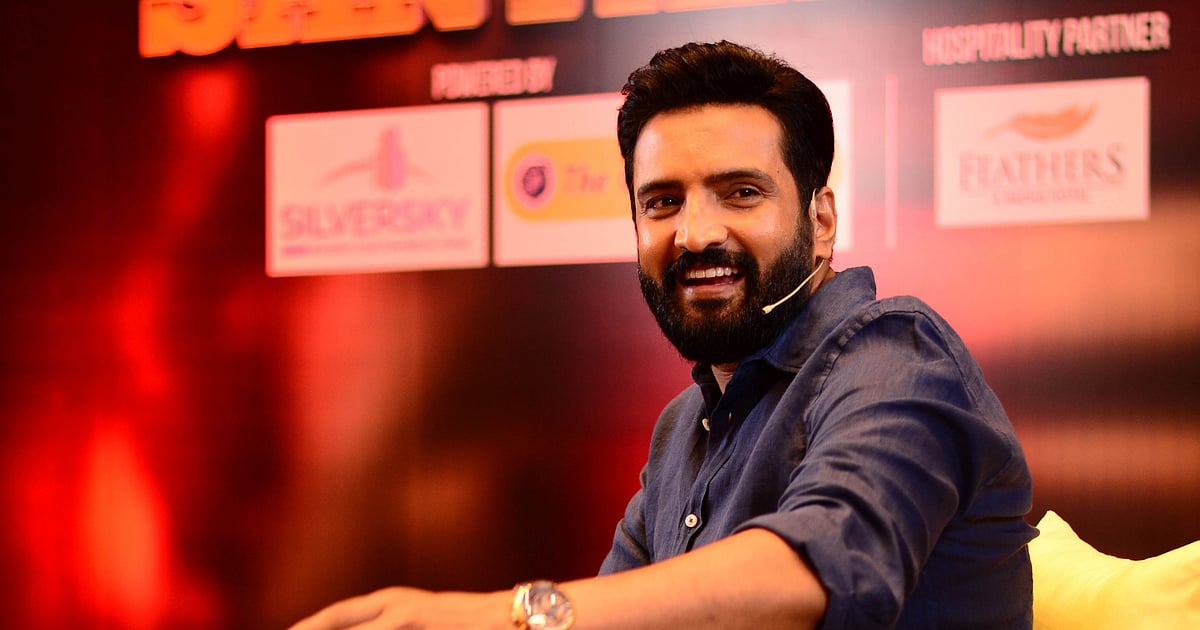 Ananda Actor Ananda Vikatan - 26 July 2023 - “காமெடியன் சந்தானத்தை மிஸ் பண்ணுறேன் ...