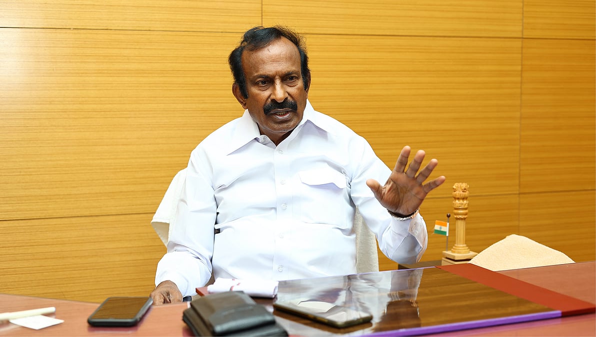 Junior Vikatan - 19 July 2023 - “செந்தில் பாலாஜி அமைத்த அடித்தளத்தில் பயணித்தாலே போதுமானது!” - சொல்கிறார் அமைச்சர் முத்துசாமி | minister muthusamy interview - Vikatan