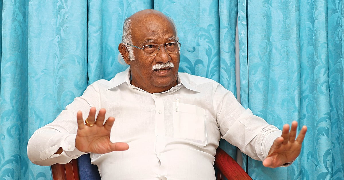 Anwar Rajar பாஜக கூட்டணிக்கு எதிர்ப்பு: அன்வர் ராஜா திமுகவில் இணைகிறார்! - Vikatan
