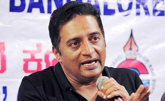 4 வாக்காளர் அட்டைகள் வைத்திருப்பதாக வழக்கு; பிரகாஷ்ராஜுக்கு பிடிவாரண்டா?உண்மை என்ன?