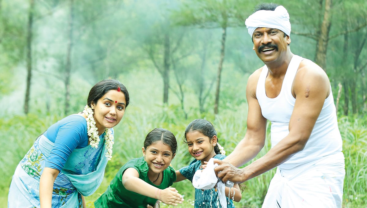 Ananda Vikatan - 08 November 2023 - “ரத்தம், வயலன்ஸ், கத்தி... எதுவும் இல்லாமல் ஒரு படம்!” | director Nandha Periyasamy interview about Thiru Manickam movie - Vikatan