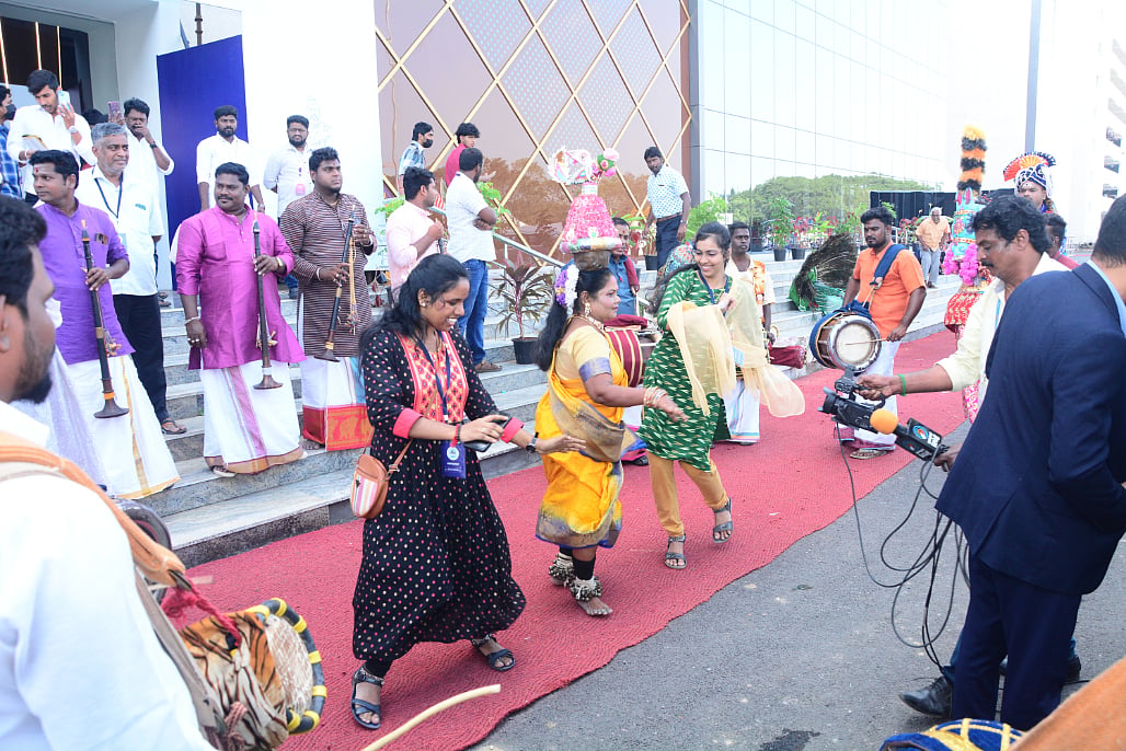 60 நாடுகள், 2,000-க்கும் மேற்பட்ட தமிழர்கள்; ஜன.,11-ல் சென்னையில் அயலகத் தமிழர் தினவிழா!