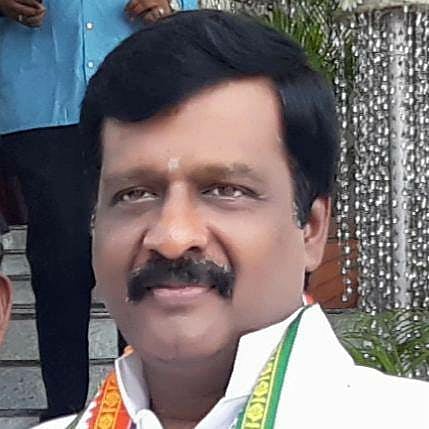 `மயிலாடுதுறையில்-மல்லுக்கட்டும்-திமுக,-அதிமுக-மா.செ.க்கள்;-தவெக-ஆதரவு?-மாவட்டத்தில