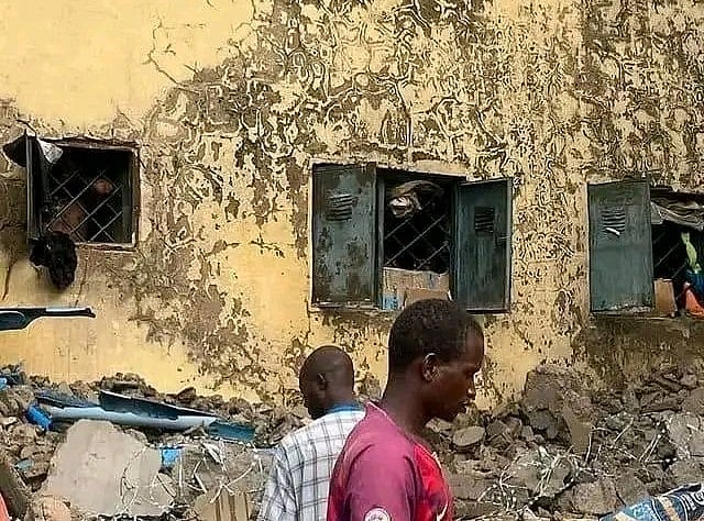 Nigeria: கிறிஸ்தவர்களைக் குறிவைத்து கொல்கிறார்கள்; அதனால் ISIS தீவிரவாதிகளைத் தாக்கினோம் - ட்ரம்ப்