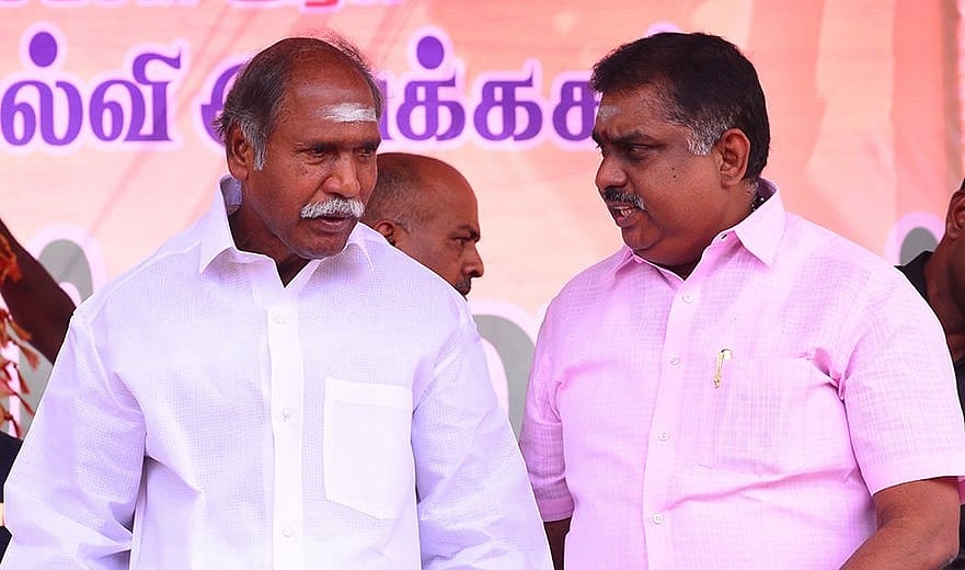புதுச்சேரியை அதிரவைத்த 10,000 மாணவர்கள் பள்ளி இடைநிற்றல் விவகாரம்! - என்ன சொல்கிறது அரசு ?