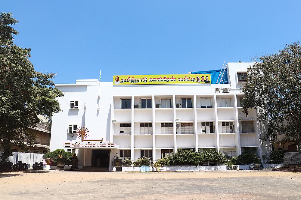 ``காங்கிரஸ்-கட்சியில-இருந்து-என்-இளமைப்-பருவத்தை-வீணாக்கிட்டேன்!---விஜயதரணி-பேட்டி