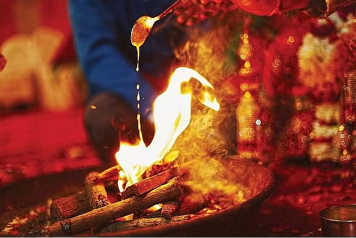 மதுரையில் தடைகள் நீக்கி திருமண வரம் அருளும் சுயம்வர பார்வதி ஹோமம்... நீங்களும் சங்கல்பிக்கலாம்!