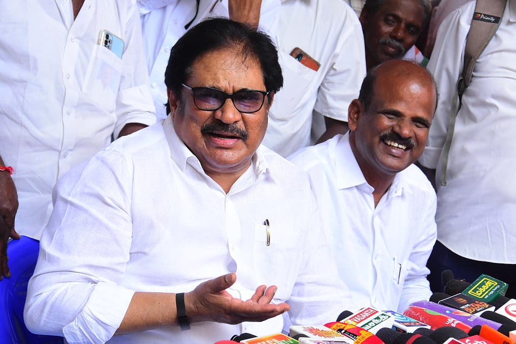 எந்த பொறுப்பு கொடுக்க வேண்டும் என்று கடவுள் நினைக்கிறாரோ, அதை அவர் கொடுப்பார்” - திருநாவுக்கரசர் | thirunavukkarasar press meet, talks about his party posting - Vikatan