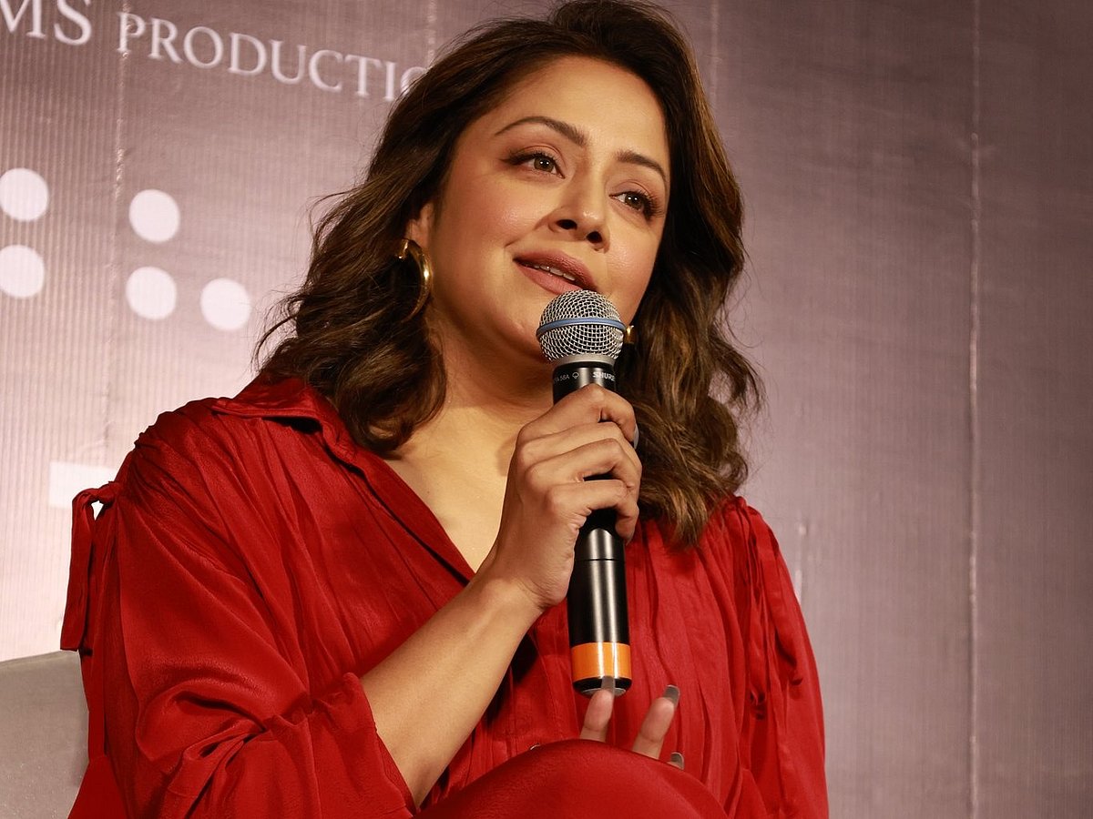 Jyothika : `ஹீரோக்களுடன் டூயட் பாடுறதை 20 வருடங்களுக்கு முன்பே நிறுத்திட்டேன் - ஜோதிகா