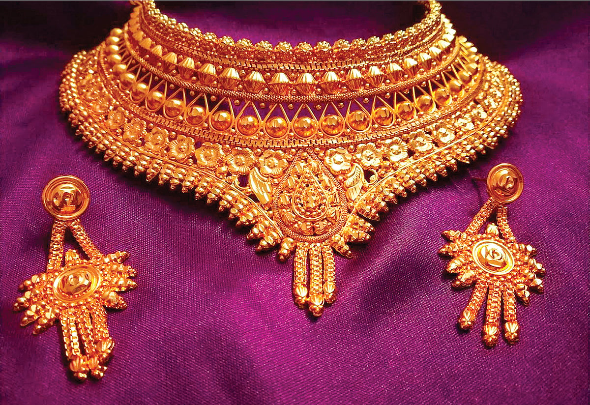 Gold: தங்கம் விலை மூன்று மாதங்களுக்கு பிறகு மீண்டும் ரூ.55,000-த்தை தாண்டியது!