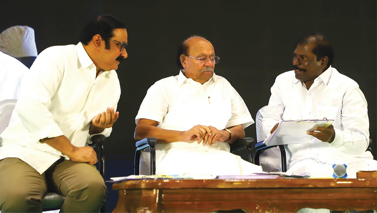 பென்னாகரம்: எதிர்க்கும் திமுக, காங்கிரஸ்; தீவிரம் காட்டும் பாமக; தாக்குப் பிடிப்பாரா தமிழ்குமரன்?
