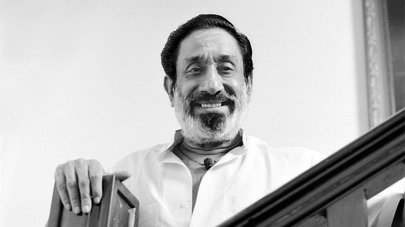 `ஜெயலலிதா-டு-விஜயகாந்த்---தமிழக-அரசியலில்-சினிமா-பிரபலங்களைத்-தோற்கடித்த-வேட்பாளர