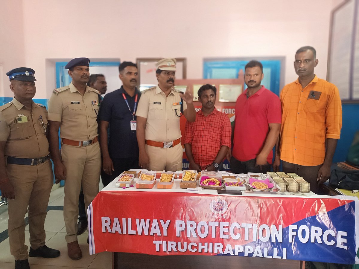 2.7 கிலோ தங்க நகை, ரூ.15 லட்சம் ரொக்கம் பறிமுதல்; திருச்சி ரயில் நிலையத்தில் இளைஞரை மடக்கிய RPF!