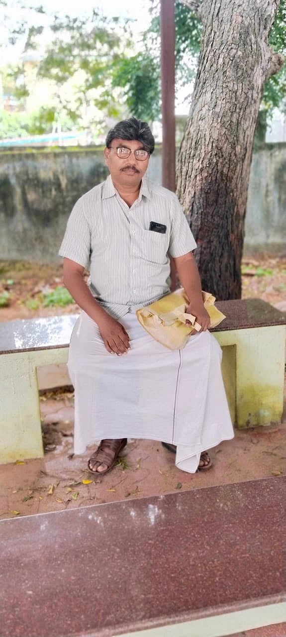 விக் அணிந்து கான்ட்ராக்டர் வேடத்தில் ரெய்டு; ரூ.5.34 லட்சத்துடன் அதிகாரியை தட்டி தூக்கிய ஏடிஎஸ்பி!