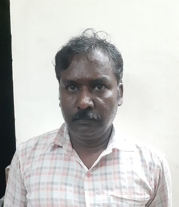15 போலி பேஸ்புக் ஐடி-க்கள்;  பெண்களுக்கு அனுப்பிய ஆபாச வீடியோ... சிக்கிய தூத்துக்குடி வியாபாரி!