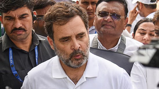 `இந்து மதம் வன்முறையை நிராகரிக்கிறது என்றுதான் கூறினார் - ராகுல் பேச்சுக்கு சங்கராச்சாரியார் ஆதரவு!