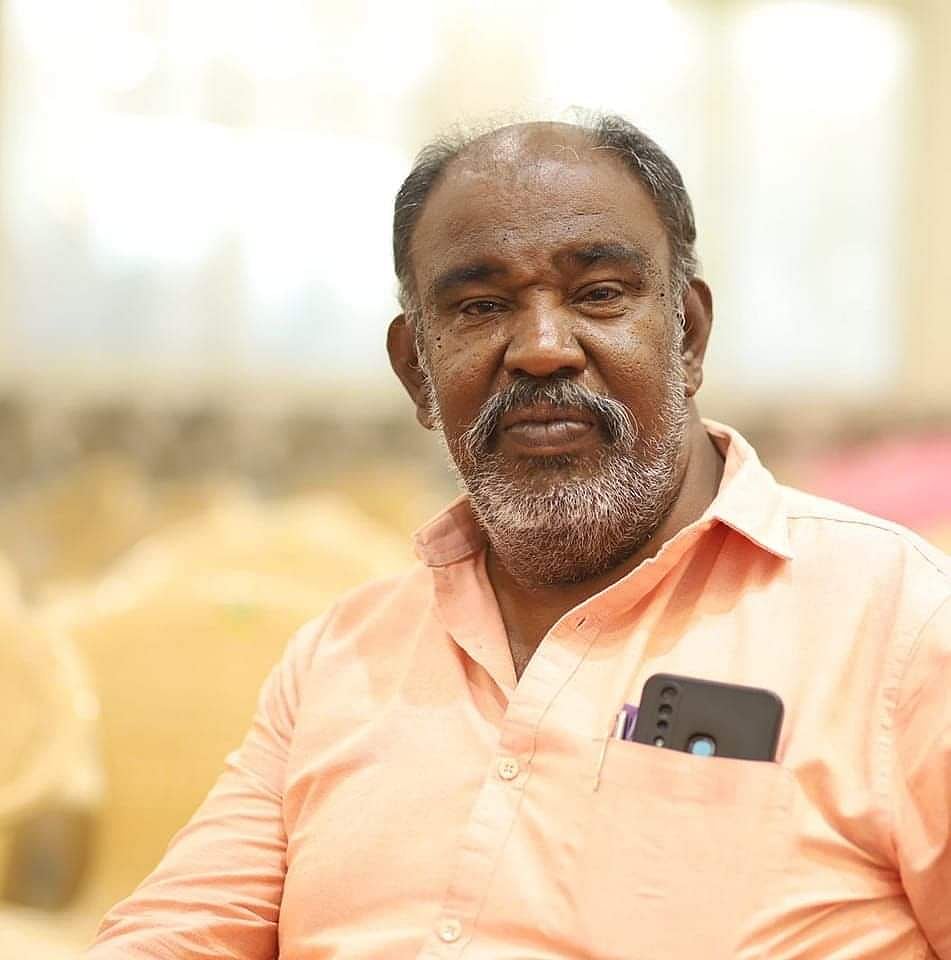 Rajinikanth: மன்றத்தினருக்கு ரசியமாய் உதவும் ரஜினிகாந்த் ஃபவுன்டேஷன்! - நிர்வாகி சொல்வதென்ன?