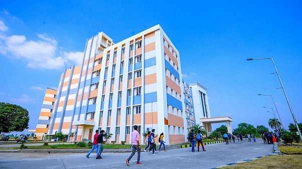 உணவு, உறைவிடத்தோடு இலவசக் கல்வி; விஐடி பல்கலைக்கழகத்தில் ஸ்டார்ஸ் திட்டத்திற்கான கலந்தாய்வு தொடக்கம்