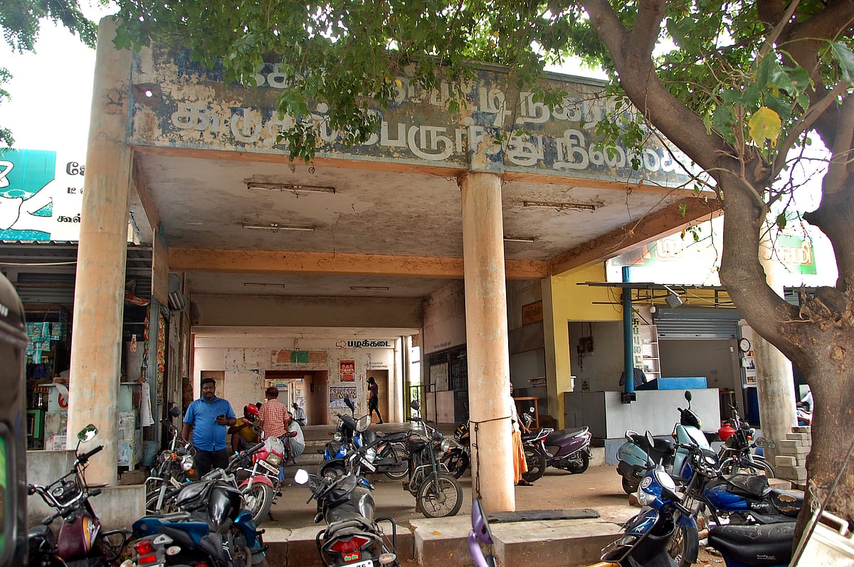 கோவில்பட்டி: பல ஆண்டுகளாக செயல்படாத புதிய பேருந்து நிலையம்; சிரமத்தில் மக்கள்- ஸ்பாட் விசிட் படங்கள்