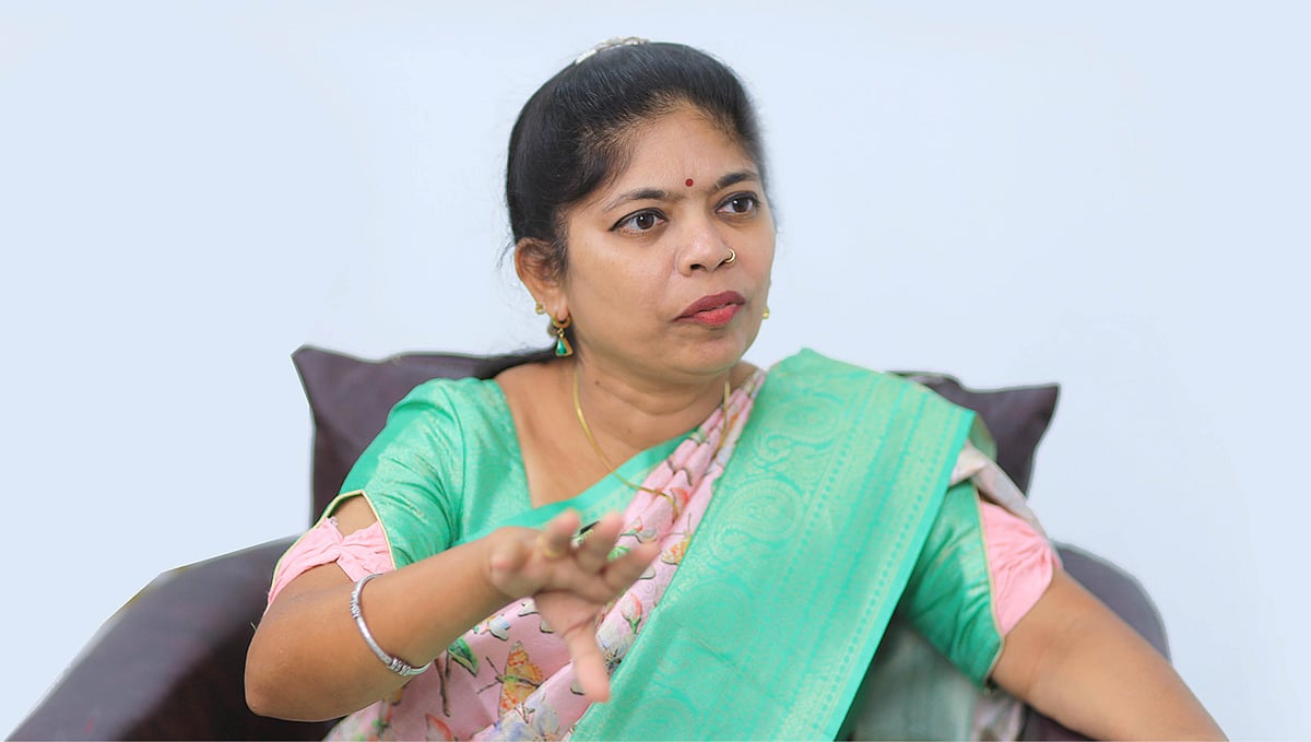 திலகபாமா 