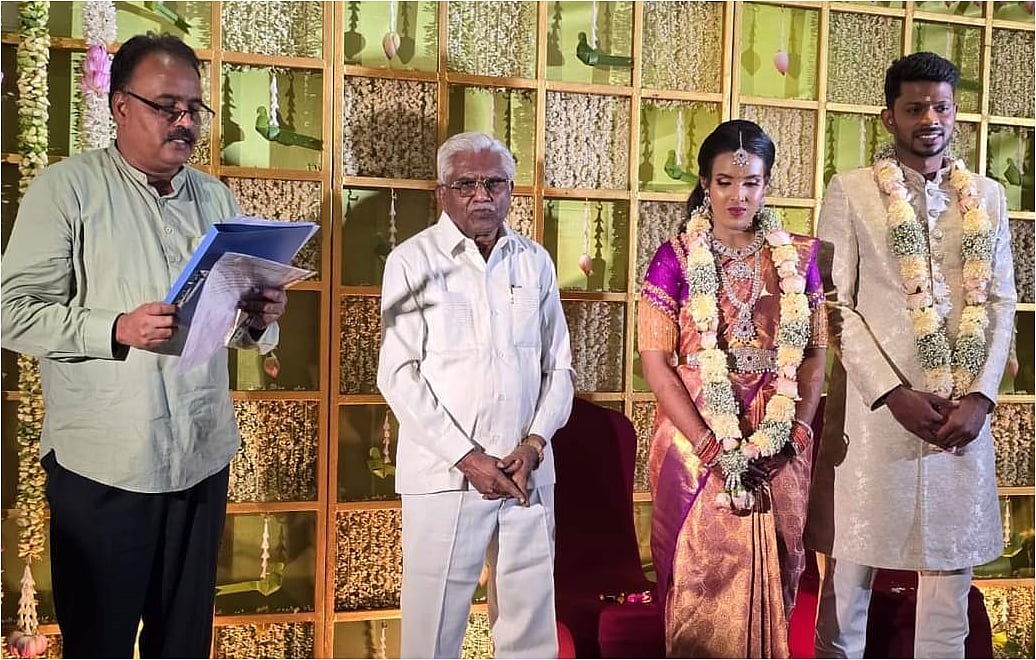 காதலரைக் கரம்பிடிக்கும் அண்ணாவின் கொள்ளுப் பேத்தி - சென்னையில் நடந்த நிச்சயதார்த்தம்!