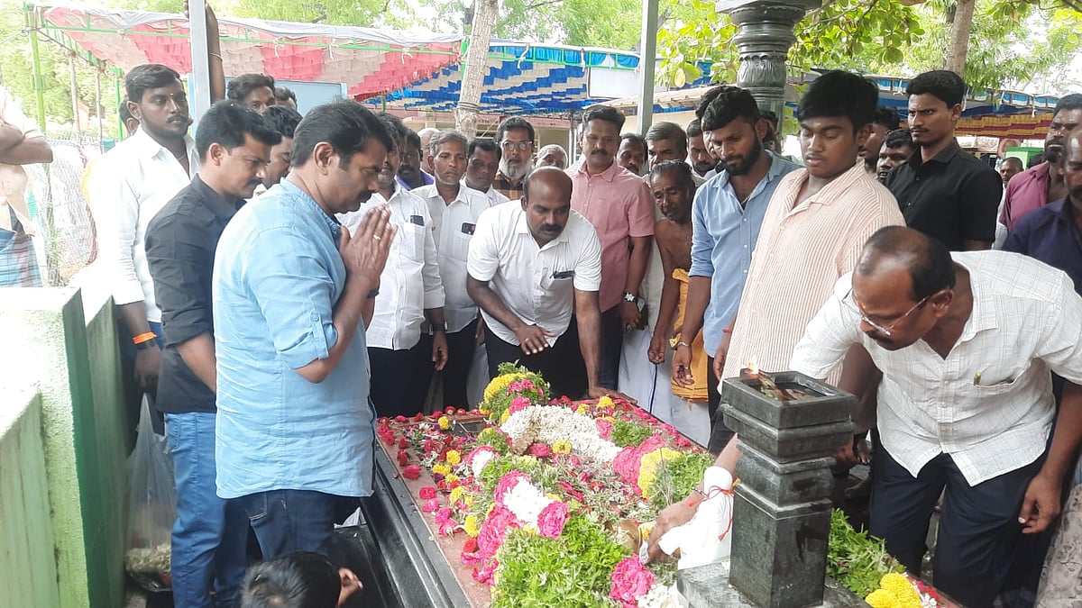 ``சொத்துக்குவிப்பு தொடர்பாக அனைத்து அமைச்சர்களையும் விசாரிக்க வேண்டும் - சீமான்