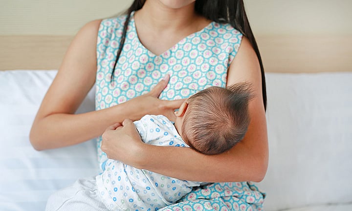 World Breast Feeding Week: சீம்பால் முதல் தாய்ப்பால் அருந்துகையில் குழந்தையின் மூக்கு பொசிஷன் வரை!