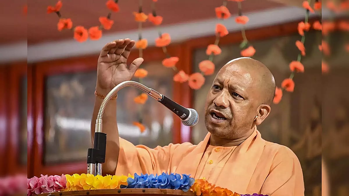 ஹோலி: `வரும் வெள்ளி அன்று இஸ்லாமியர்கள் வீட்டிலேயே தொழுது கொள்ளுங்கள்’ - யோகி ஆதித்யநாத் பேசியதென்ன?
