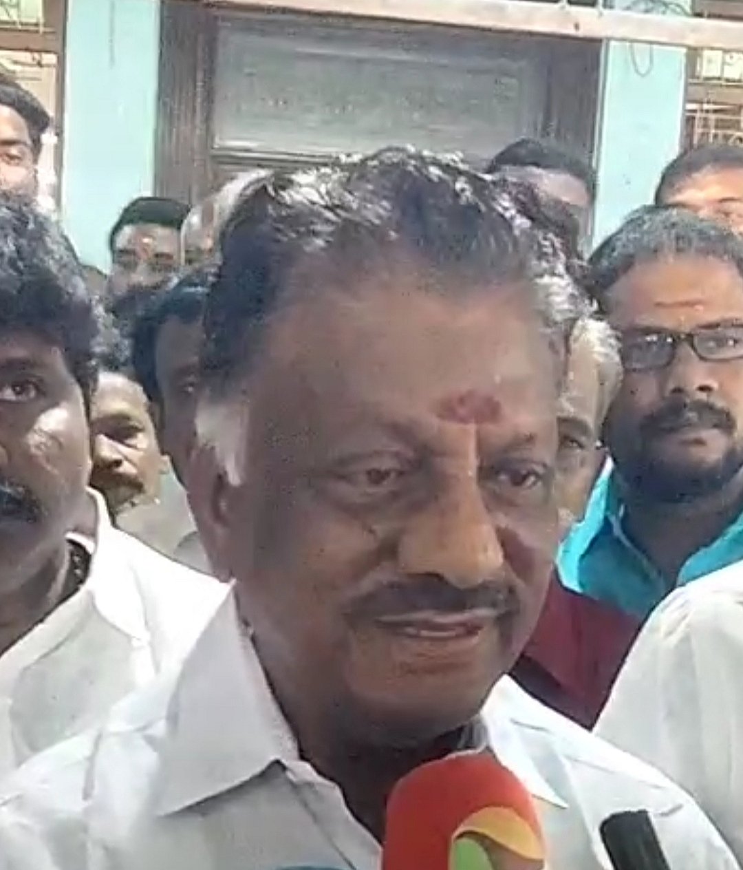 ``சர்வாதிகாரம்... எடப்பாடி கட்சியை அதள பாதாளத்தில் தள்ளிவிட்டார்..! - ஓ.பி.எஸ் தாக்கு