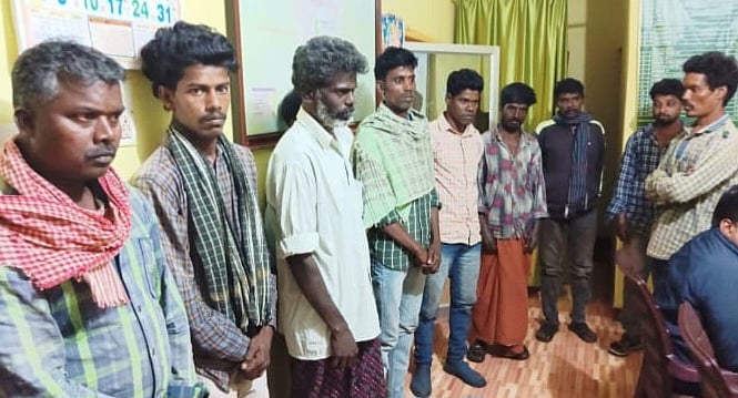 கோத்தகிரி: அரசு பேருந்தில் இறைச்சி பொட்டலம்... சிக்கிய வேட்டைக் கும்பல் - என்ன நடந்தது?