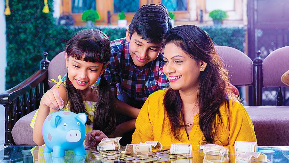 Nanayam Vikatan - 11 August 2024 - செல்வமகள் திட்டத்தைவிட சிறப்பானதா 'என்.பி.எஸ் வாத்சல்யா' திட்டம்..? | guidance for nps vatsalya scheme - Vikatan