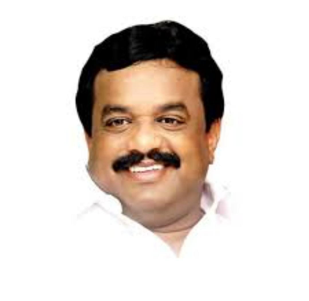 திண்டுக்கல்:  நத்தம் விஸ்வநாதன் மைத்துனர் விட்ட டெண்டர் ரத்து; 4 அதிகாரிகள் சஸ்பெண்ட்- பின்னணி என்ன?