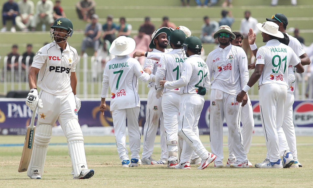 Bangladesh : `நாங்க இன்னும் சின்ன பசங்க இல்ல! - பாகிஸ்தானை அதன் கோட்டையிலேயே சரித்த வங்கதேசம்!