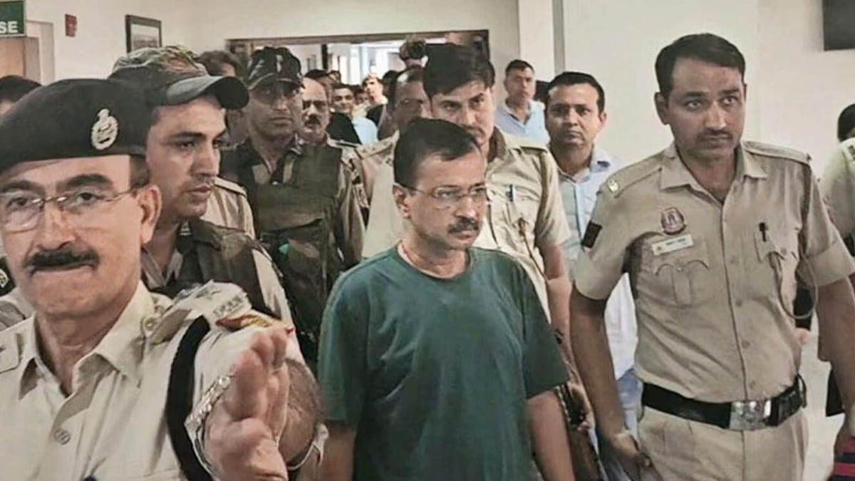 Arvind Kejriwal: மத்திய அரசின் கூண்டுப் பறவையா சிபிஐ? - உச்ச நீதிமன்றம் சரமாரி கேள்வி